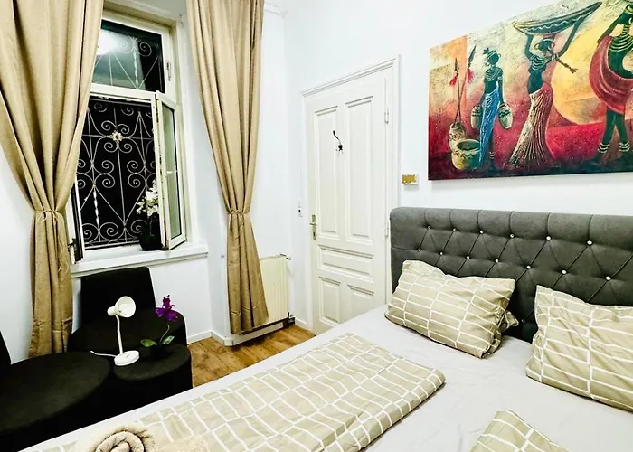 Cozy Private In 9-bedroom Near Augarten Apartment Wien