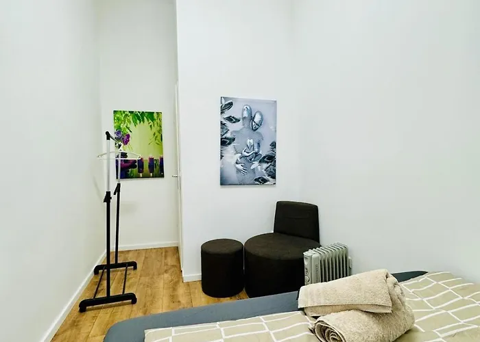 Cozy Private In 9-bedroom Near Augarten * Wien