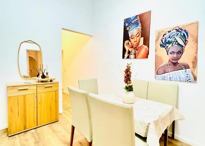 Cozy Private In 9-bedroom Near Augarten Apartment Wien